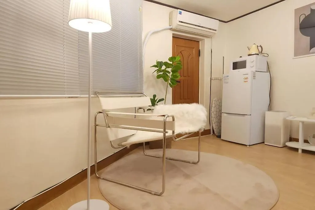 K-5 Hongdae Yeontral Park Apartment Seoul South Korea
