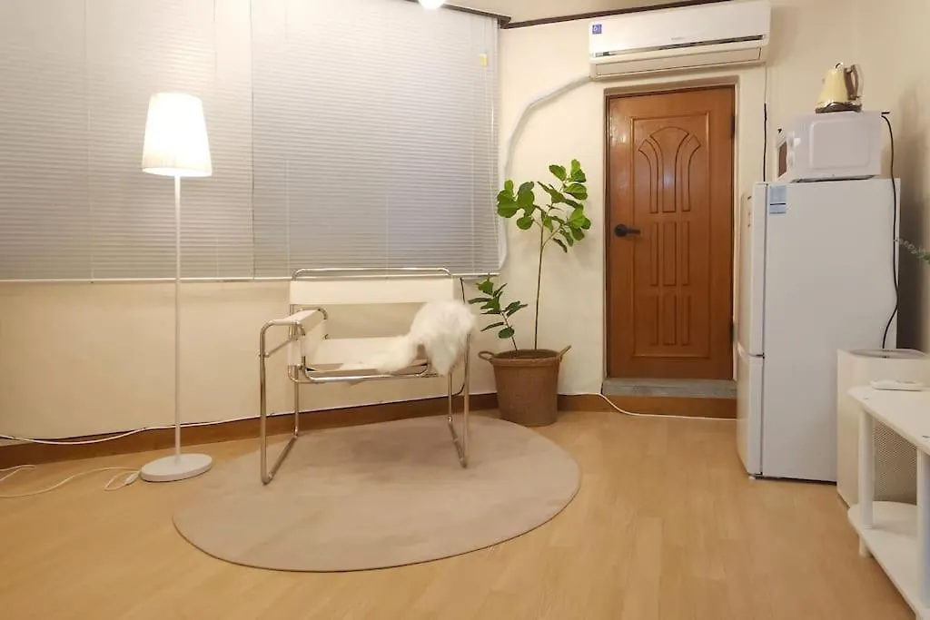 K-5 Hongdae Yeontral Park Apartment Seoul 0*,