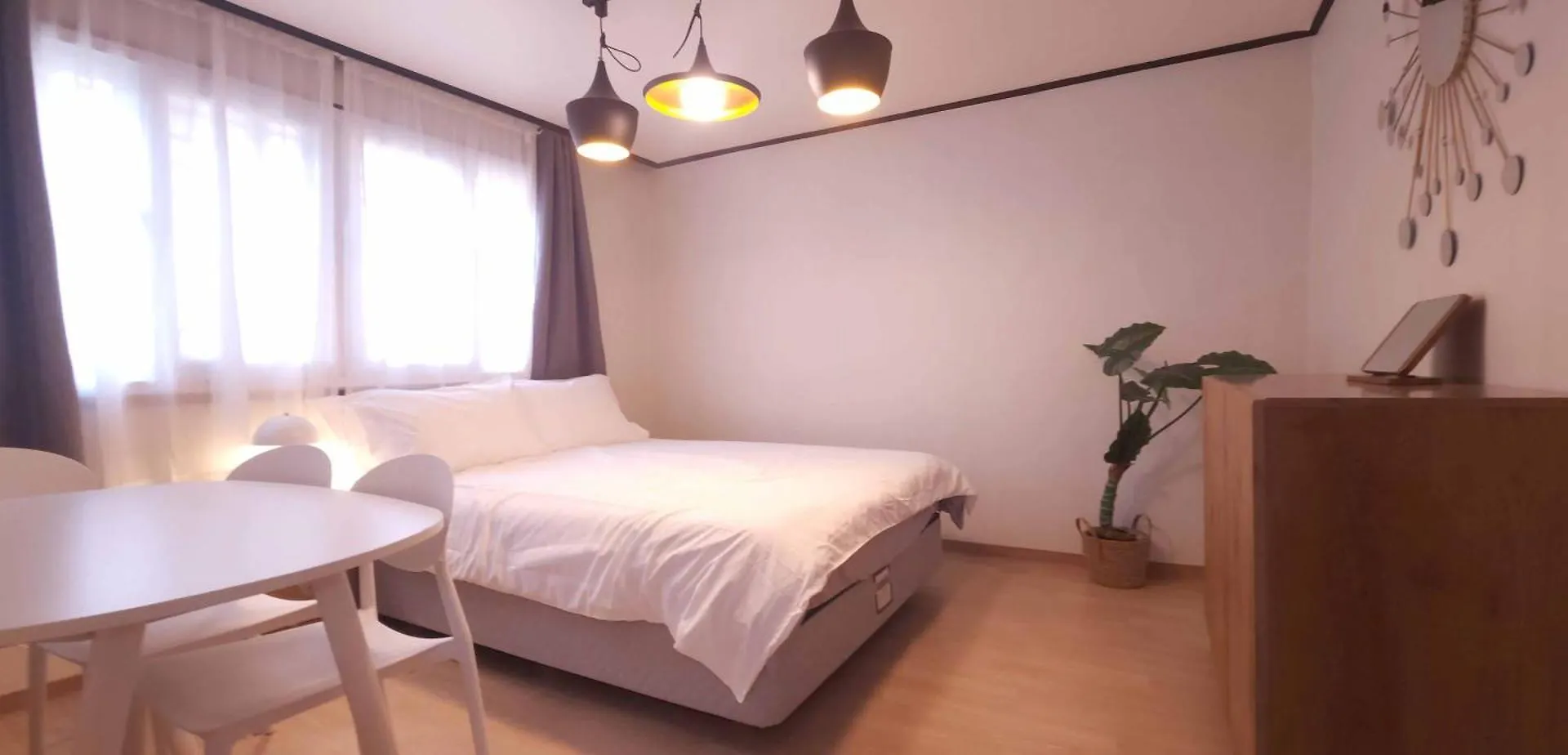 K-5 Hongdae Yeontral Park Apartment Seoul South Korea